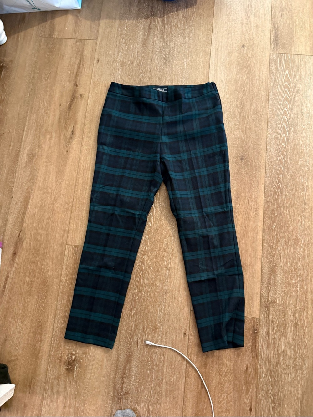 Lands' End women’s size 6 Black and Green Plaid Trousers tartan pants